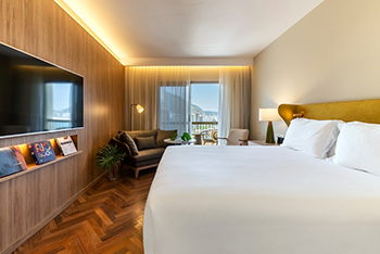 Deluxe Sea View Room, King, at Fairmont Rio de Janeiro Copacabana