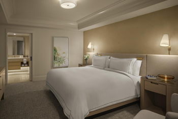 ADA Accessible Studio Suite w/ Roll-in Shower, at The Newbury, Boston