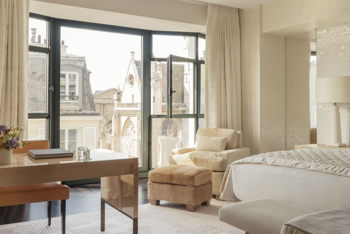 Deluxe King Room, at Cheval Blanc Paris