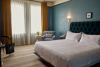 ADA Accessible Artist