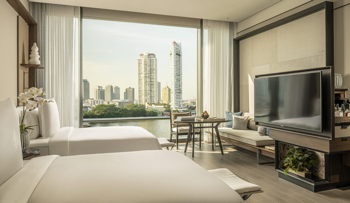 Deluxe Riverview Room, 2 Twins, at Four Seasons Hotel Bangkok at Chao Phraya River