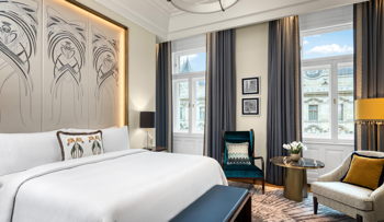 Deluxe Room King Bed, Deluxe Guest room, 1 King, City view, at Matild Palace, a Luxury Collection Hotel, Budapest