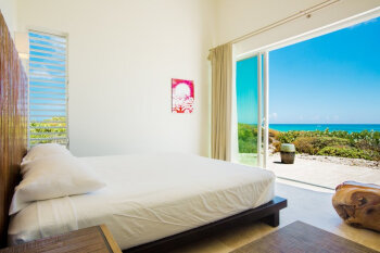 Three Bedroom Peninsula Oceanfront Reef Villa, at Sailrock South Caicos