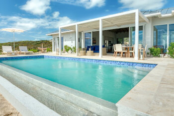 Three Bedroom Peninsula Oceanfront Coral Villa, at Sailrock South Caicos