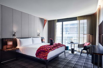 Cozy (35 sq meters), Guest room, 1 King, at W Melbourne