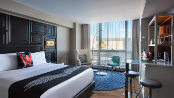 Fabulous King, Guest room, 1 King, at W Boston