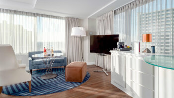 Mega 2 Queen, Guest room, 2 Queen, at W Boston