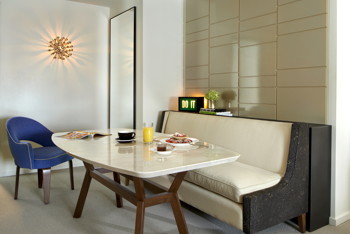 Deluxe Suite, at 21c Museum Hotel Cincinnati