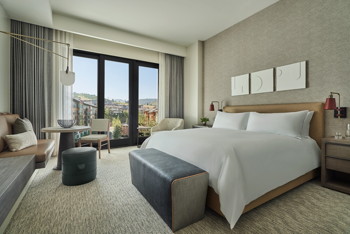 Resort View Studio Suite, at Pendry Park City