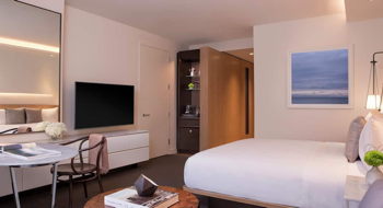 ADA Accessible Deluxe 1 King (Hearing/Mobility) w/ Roll-in Shower, at Conrad Washington DC