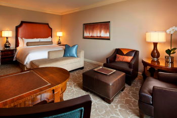 1 King Bed, Deluxe Guest Room, at The St. Regis Houston