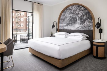 1 King Premium Balcony Neighborhood View, at Kimpton Cottonwood Hotel