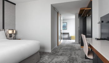 Luxury Corner-View King Bed, at Loews Chicago O