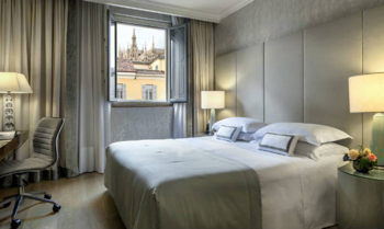 Deluxe Duomo View, at Rosa Grand Milano - Starhotels Collezione