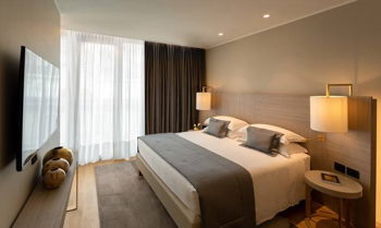 Duomo Terrace Apartment One Bedroom, at Rosa Grand Milano - Starhotels Collezione