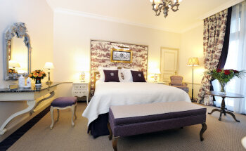 Deluxe Room, at Auberge du Jeu de Paume