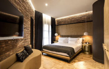 Suite Monument 36 sq meters, at Monument Hotel