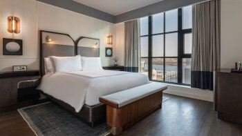1 Queen Bed, at Thompson Washington DC