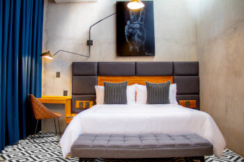 Studio, at Diez Diez Collection