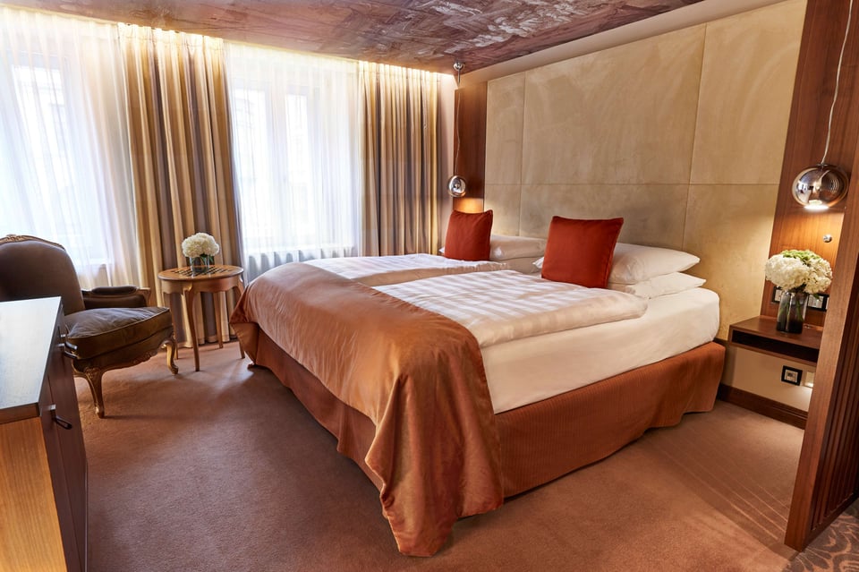 Executive Deluxe Room, at Hotel Vier Jahreszeiten Kempinski Munich