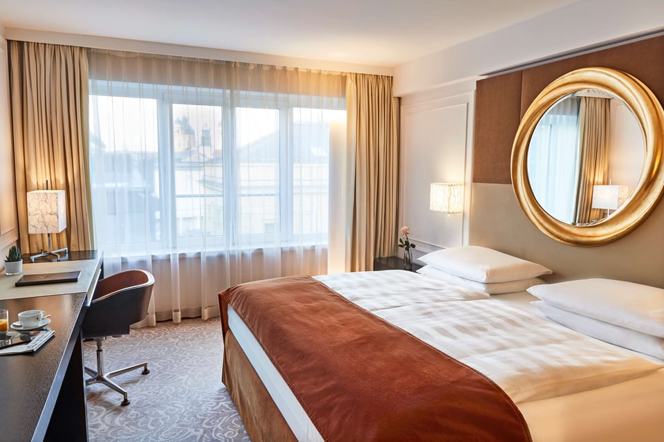Premier Room, at Hotel Vier Jahreszeiten Kempinski Munich