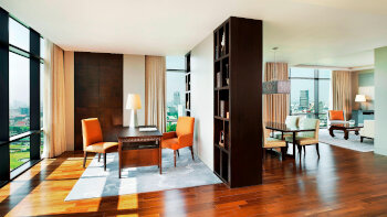 1 King Bed, Golf Course View, High Floor, Grand Astor Suite, at The St. Regis Bangkok