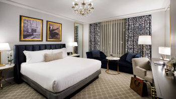 Guest Room, 1 King Bed, at Hotel Carmichael, Autograph Collection