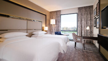 2 Twin/Single Beds, Club Lounge Access, Premium Guest Room, at Sheraton Grand Krakow