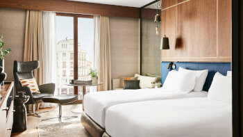 Twin Beds City View, at Thompson Madrid