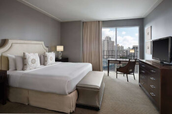 Executive Tower: Tower Executive, 1 King Bed, at Bristol Panama