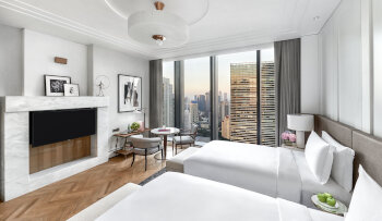 Deluxe Skyline Room Twin, at The Langham, Jakarta