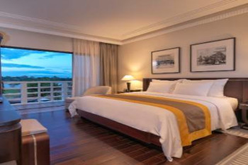 Superior River Queen, at Azerai La Residence, Hue