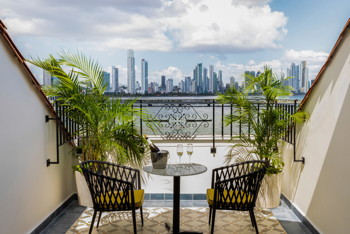 Ocean Front Luxury 1 King, at Sofitel Legend Casco Viejo