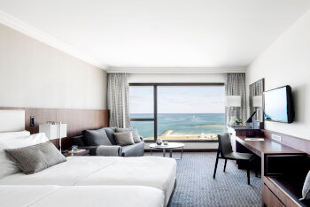 2 Twin Beds Classic Club, at InterContinental David Tel Aviv