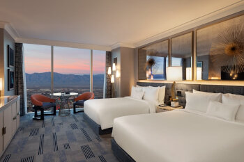 Bleau Queen Mountain Great View, at Fontainebleau Las Vegas