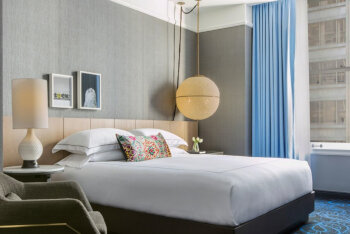 1 King Premium Walk In Shower, at Kimpton Gray Hotel Chicago 