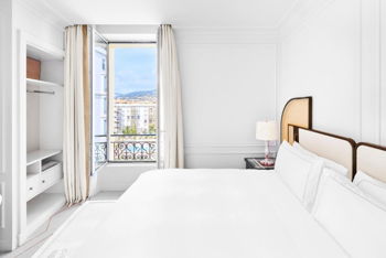1 King Classic Garden View, at Carlton Cannes, A Regent Hotel