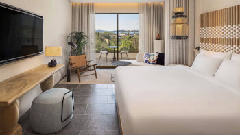 Wonderful Bay View, Guest room, 2 Twin, Partial sea view, Balcony, at W Costa Navarino