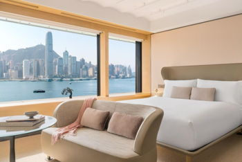 1 King Premium Harbour View, at Regent Hong Kong