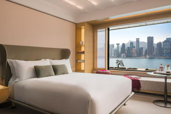 1 King Classic Harbour View Daybed, at Regent Hong Kong