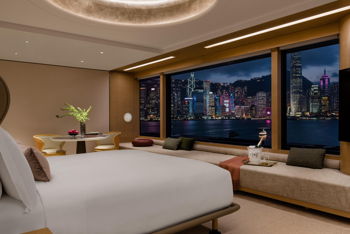 1 Bedroom Suite Harbour View Daybed Regent Club Access, at Regent Hong Kong