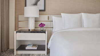 Deluxe Room King, at Four Seasons Hotel Las Vegas