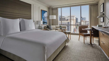 City-View Deluxe Room, King, at Four Seasons Hotel Austin