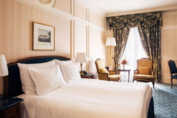 1 King Bed Premium Ring Road View, at Grand Hotel Wien