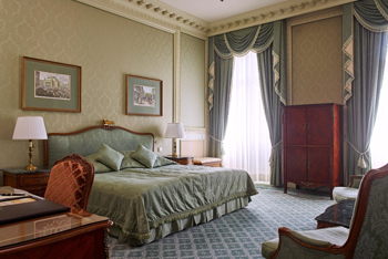 1 King Bed Grand Ring Road View, at Grand Hotel Wien