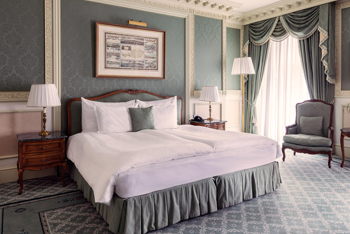 1 King Bed Grand City View, at Grand Hotel Wien