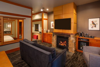 Nicer King Suite, at Willows Lodge