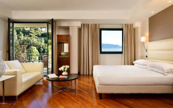 Deluxe Partial Sea View, at Hotel Raito