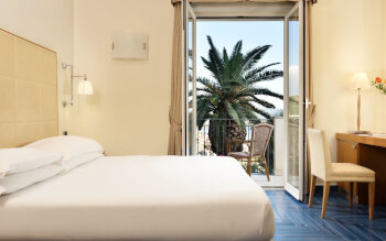 Superior Room Partial Sea View, at Hotel Raito