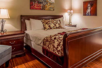 Gallery Interior Queen, at The Vendue